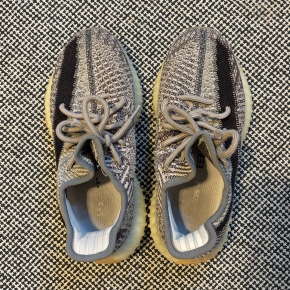 Yeezy 350 Boost V2 Zyon Mens 4 - Picture 3 of 7